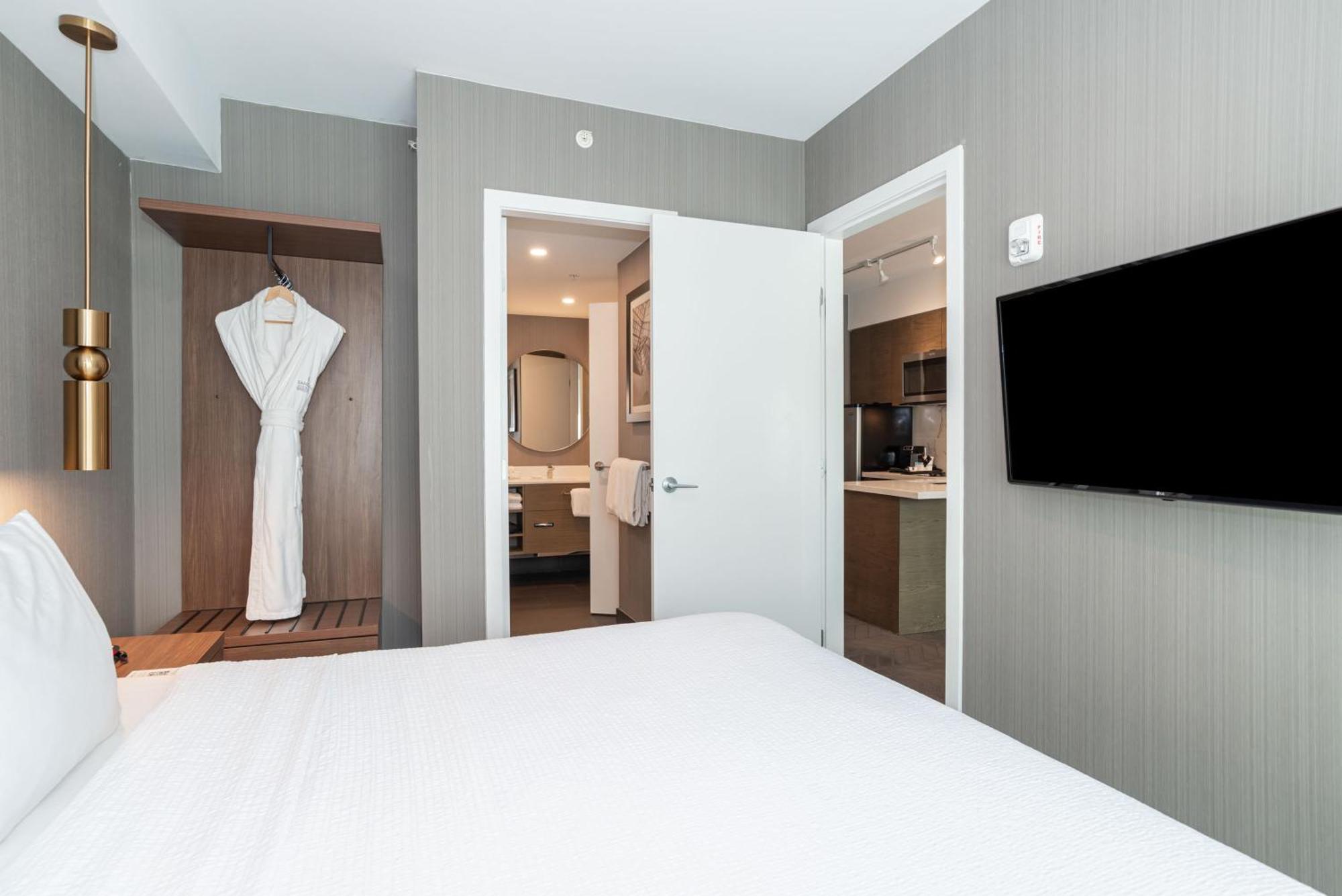 Sandman Signature Sherwood Park Hotel Exteriér fotografie