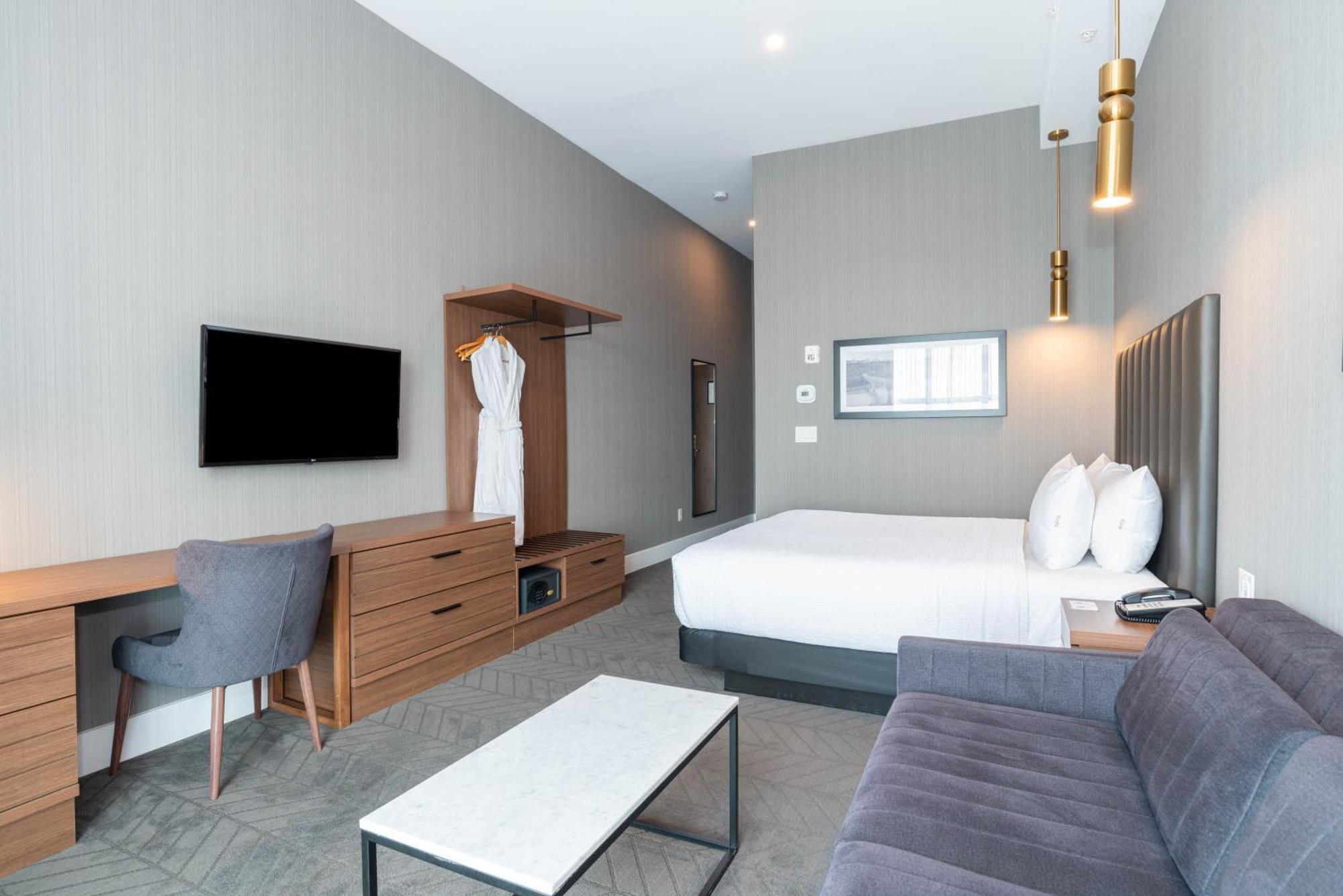 Sandman Signature Sherwood Park Hotel Exteriér fotografie